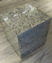 Load image into Gallery viewer, PP-Eloy Antique side table